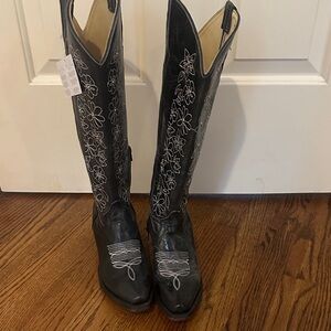 Black Embroidered Women's Cowboy Boots